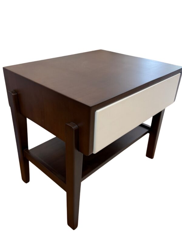 MESA DE NOCHE MADERA MACIZA 1